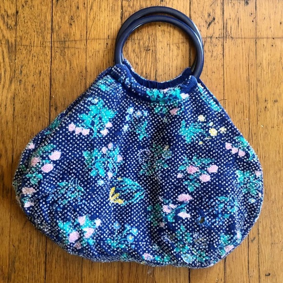 70s Vintage Beaded Bucket Bag w Round Lucite Handles - Picture 3 of 10